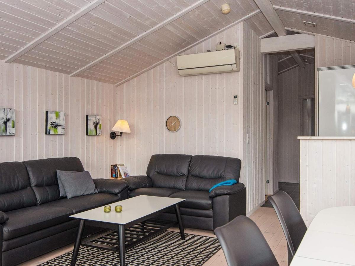 Three-Bedroom Holiday Home In Juelsminde 18 Sonderby  Ngoại thất bức ảnh